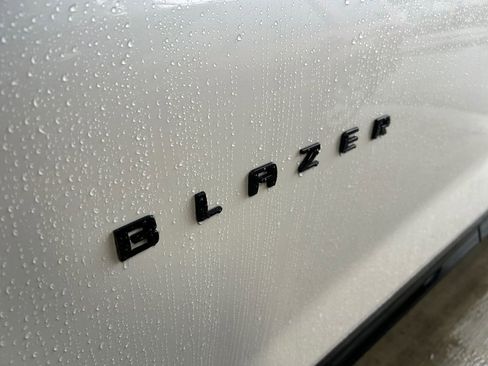 Used 2023 Chevrolet Blazer RS FWD image 32