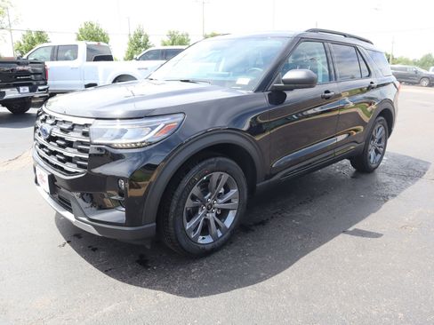 New 2026 Ford Explorer Active AWD/4WD image 10