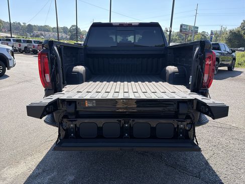 Used 2024 GMC Sierra 1500 Denali w/ Denali Reserve Package AWD/4WD image 19