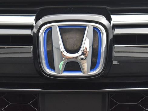 Used 2021 Honda CR-V Touring image 36