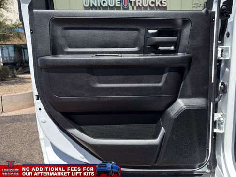 Used 2024 RAM 3500 Tradesman w/ Chrome Appearance Group AWD/4WD image 19