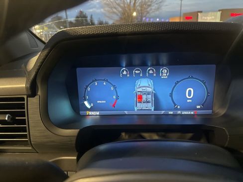 Used 2025 Ford F150 XLT w/ Equipment Group 301A Standard image 9