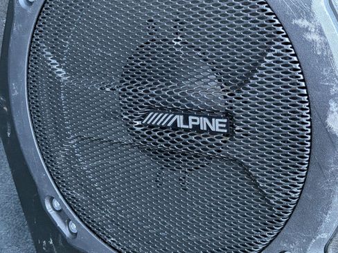 Used 2022 Jeep Wrangler Unlimited Sahara image 28