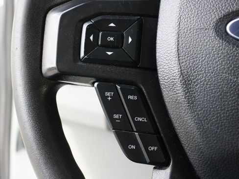 Used 2023 Ford E-450 and Econoline 450 Super Duty w/ Power Windows & Locks Group RWD image 27