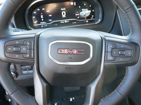 Used 2023 GMC Yukon XL AT4 w/ AT4 Premium Plus Package AWD/4WD image 19