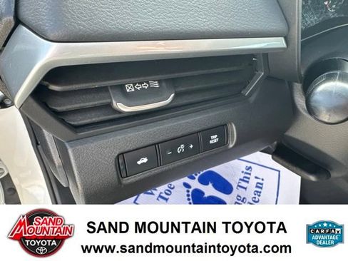 Used 2025 Nissan Altima 2.5 S FWD image 14