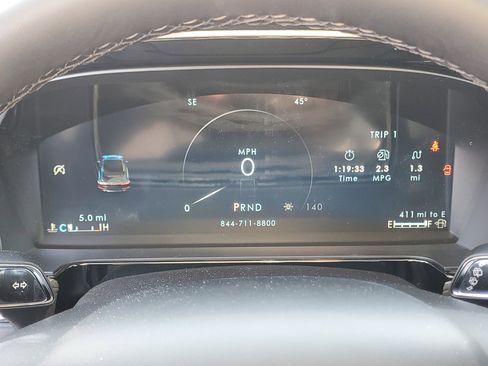 New 2026 Lincoln Corsair Premiere image 19