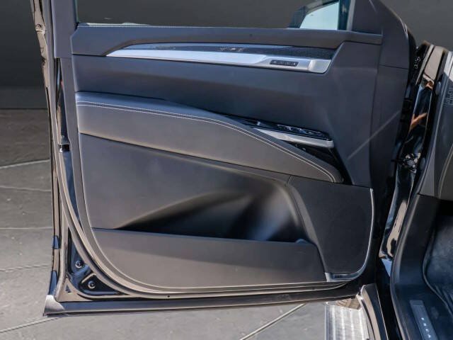 Used 2026 Cadillac Escalade V AWD/4WD image 34