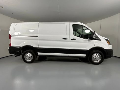 Used 2024 Ford Transit 150 Low Roof AWD image 8
