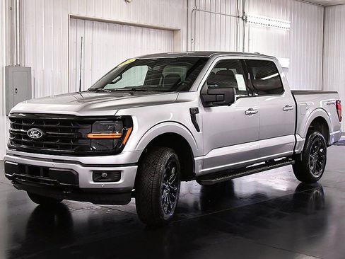 New 2026 Ford F150 XLT w/ Equipment Group 302A MID image 3