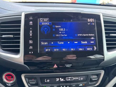 Used 2017 Honda Pilot Elite image 17