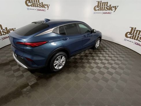 Used 2024 Buick Envista Preferred w/ Convenience I Package image 8