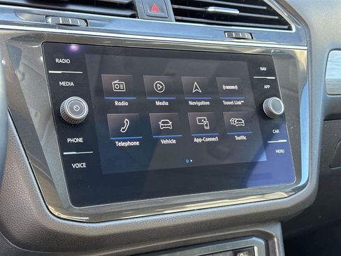 Used 2019 Volkswagen Tiguan SEL image 30