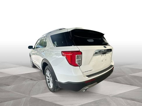 Used 2023 Ford Explorer Limited w/ Equipment Group 301A AWD/4WD image 6