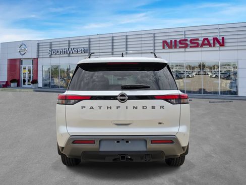 New 2026 Nissan Pathfinder SL w/ SL Premium Package FWD image 6