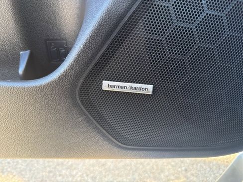 Used 2019 Subaru Legacy 3.6R Limited image 19