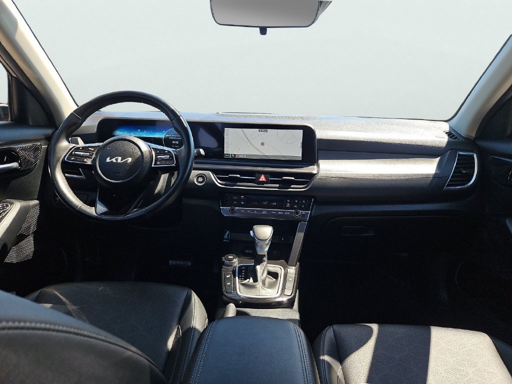 Certified 2024 Kia Seltos EX AWD/4WD image 11
