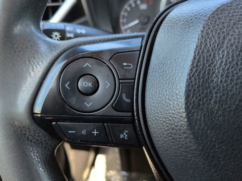 Used 2020 Toyota Corolla LE FWD image 22