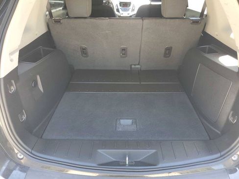Used 2017 GMC Terrain SLE FWD image 22