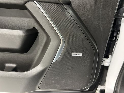 Used 2023 Chevrolet Suburban Premier image 23