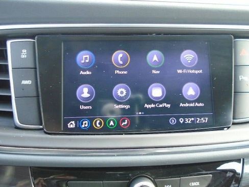 Used 2020 Buick Enclave Essence w/ Sound and Sites Package AWD/4WD image 8