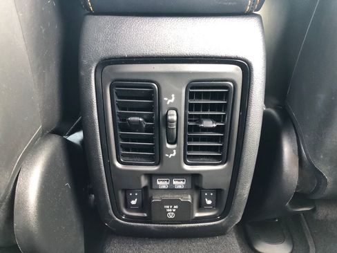 Used 2022 Dodge Durango R/T w/ Quick Order Package 22F AWD/4WD image 28