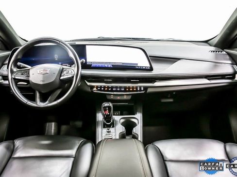 Used 2024 Cadillac XT4 Premium Luxury image 15