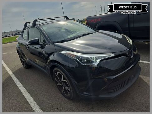 Used 2018 Toyota C-HR XLE FWD image 1