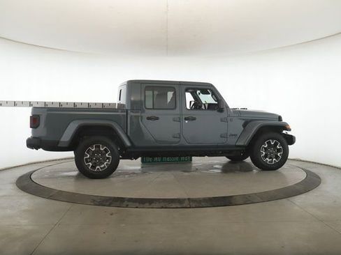 New 2026 Jeep Gladiator Sport image 6
