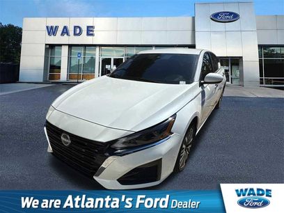Used 2023 Nissan Altima 2.5 SV