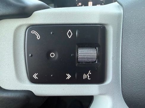 Used 2023 Land Rover Defender 110 SE AWD/4WD image 20