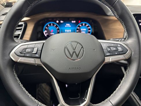 Used 2026 Volkswagen Atlas SE w/ Panoramic Sunroof Package AWD/4WD image 23