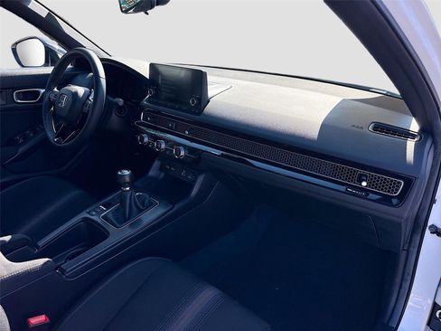 Certified 2024 Honda Civic Sport image 30