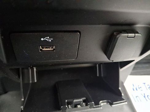 Used 2017 Ford F150 XL w/ Equipment Group 101A Mid image 22