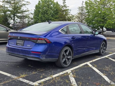 Used 2024 Honda Accord Sport image 7