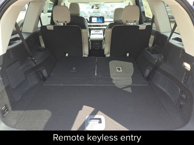 New 2026 Lincoln Aviator AWD image 13