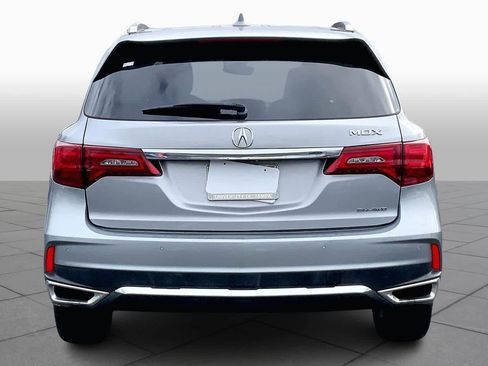 Used 2017 Acura MDX SH-AWD image 4