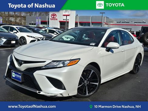 Used 2020 Toyota Camry XSE image 1