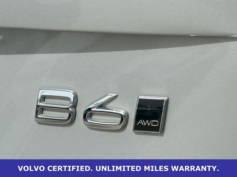 Certified 2024 Volvo XC90 B6 Plus w/ Protection Package Premier image 9
