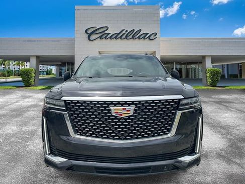 Certified 2022 Cadillac Escalade Premium Luxury w/ Performance Package AWD/4WD image 8