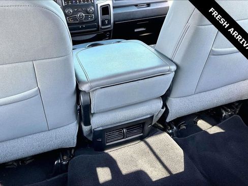 Used 2019 RAM 1500 Classic SLT w/ Luxury Group AWD/4WD image 12