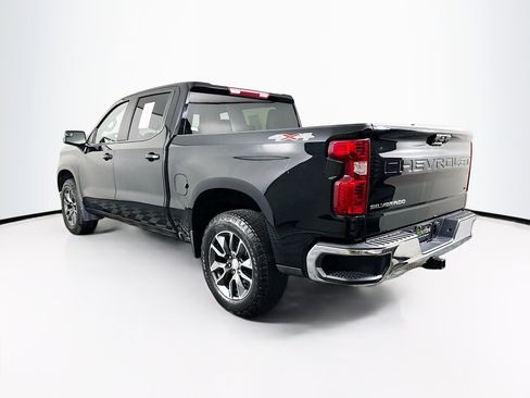 Used 2023 Chevrolet Silverado 1500 LT AWD/4WD image 5