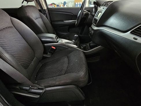 Used 2017 Dodge Journey SXT image 15