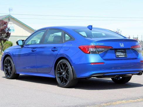 Used 2024 Honda Civic Sport image 4