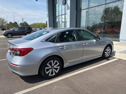 Used 2023 Honda Civic LX image 2