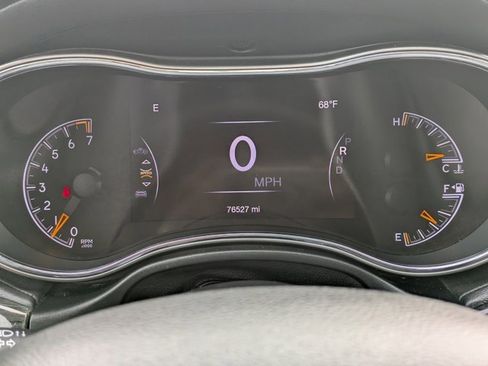 Used 2020 Jeep Grand Cherokee Overland image 25