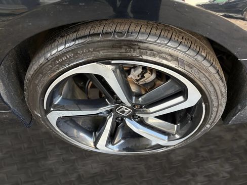 Used 2018 Honda Accord Sport image 40