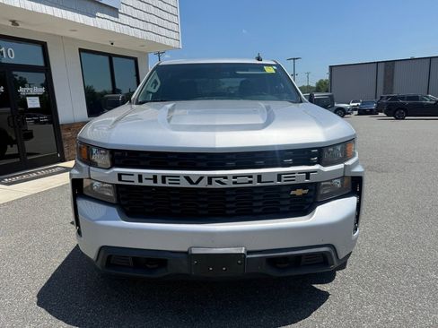 Used 2020 Chevrolet Silverado 1500 Custom w/ Custom Value Package AWD/4WD image 10