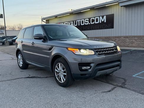 Used 2015 Land Rover Range Rover Sport SE image 4