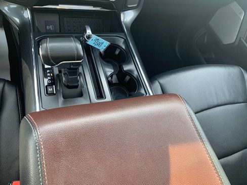 Used 2023 Ford F150 Lariat w/ Equipment Group 502A High image 19